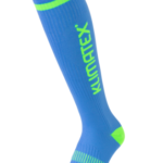 Modrá se zelenými prvky