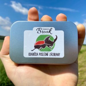 KPZ Brouk je kombinace mezi krabičkou polsední záchrany a lékárničkou